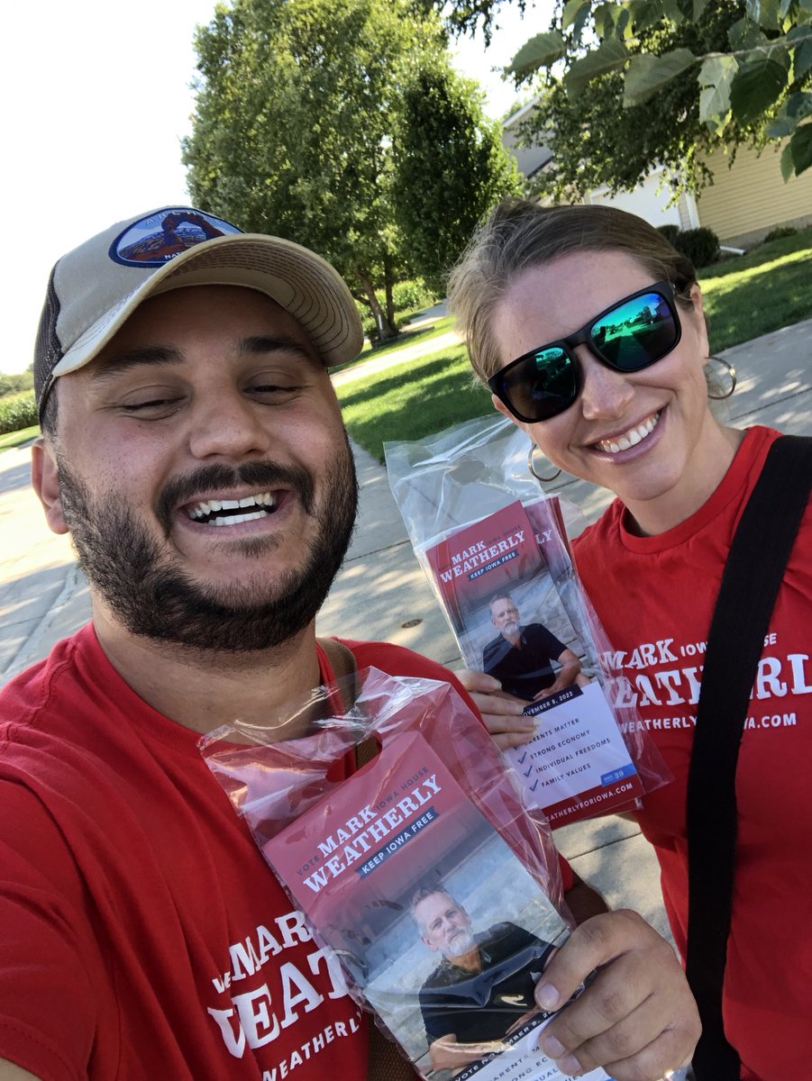 TRoweIA's tweet image. Yesterday we had some beautiful doorknocking weather for the Mark Weatherly campaign. Us hitting some doors in the Pleasant Hill neighborhoods, joined by state senator @CarlinIASenate! #LeadRight #IA03
