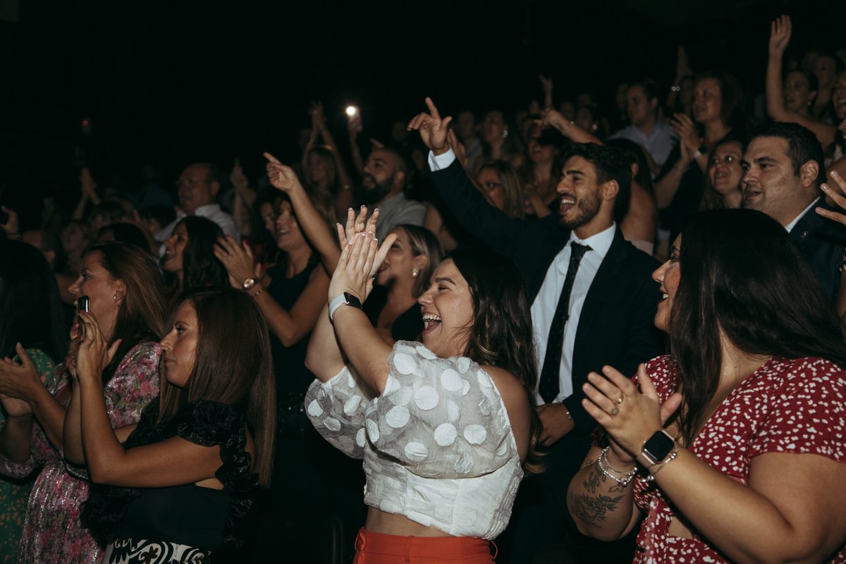 Davante_MEDAC's tweet photo. ¡Qué día tan especial vivimos el pasado sábado en Málaga! 💥

La I Graduación de FP online reunió a alumnos de toda España en un evento lleno de emociones.

A partir de aquí comienza un camino brillante, para el que estáis más que preparados 🚀

¡A por todas, familia! 💙 https://t.co/SBKaBXMXpi