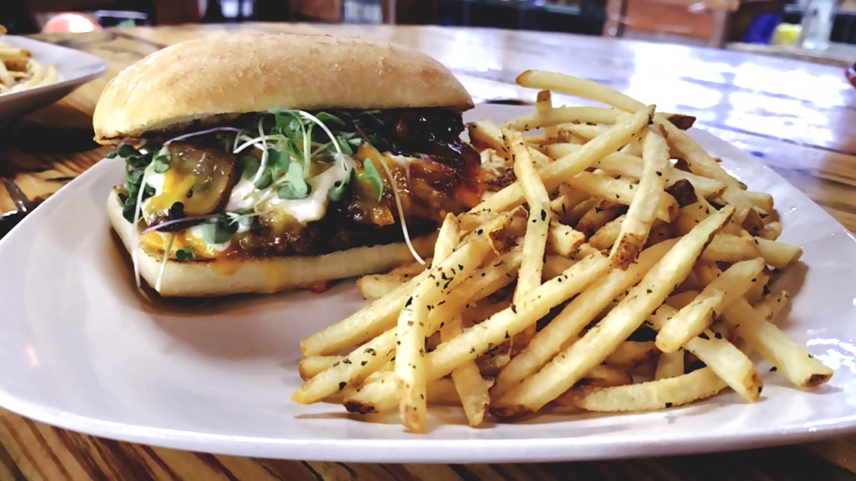 ChooseNJ's tweet photo. It's #NewarkRestaurantWeek! We're featuring Blueprint Cafe! Stop by for a prix-fixe lunch: either a Blueprint signature burger and fries or a vegan burger with fries. 🍔 🍟  | @investnewark, @CityofNewarkNJ 
📍 369 Raymond Blvd.
For more info go to: https://t.co/VEnocJYV5T https://t.co/53OhKpUegE