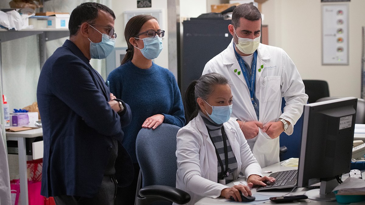 kalialabs's tweet photo. Our team @kalialabs @KBI_UHN, in an exciting collaboration with @DrNirLipsman @Sunnybrook, demonstrates safe opening of the blood brain barrier using focused ultrasound to deliver a therapeutic in a specific brain region in #ParkinsonsDisease. 
Details: https://t.co/RStuAsO7EA https://t.co/PUsaN7TDx8