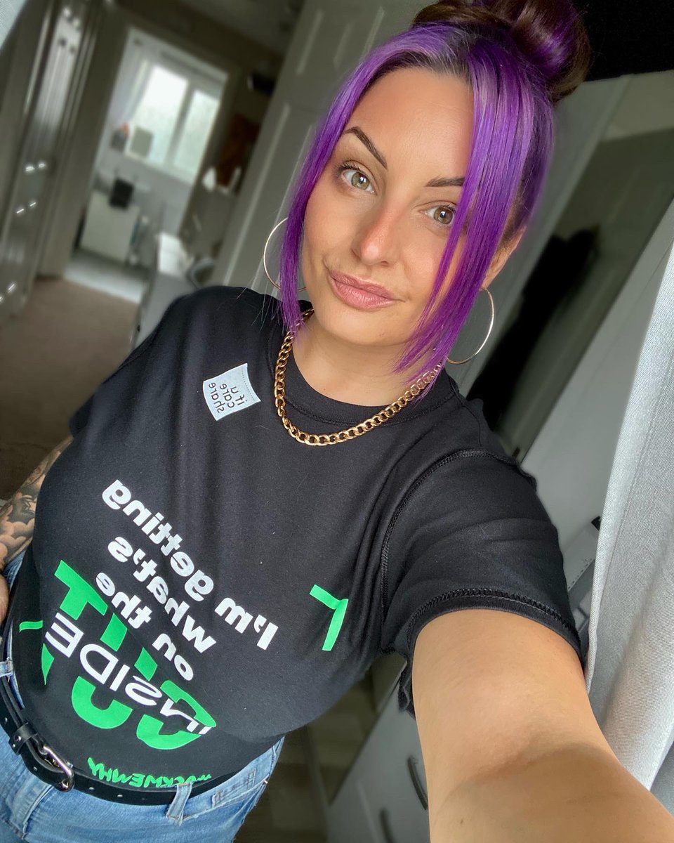 kitkat000's tweet photo. Keeping the campaign awareness going as I only got my t-shirt this morning! @IFUCARESHARE truly believe in everything you do your work is utterly invaluable 💚 #WorldSuicidePreventionDay #thereisalwaysaway #askmewhy #insideout #iucsf https://t.co/HhTmRSQliv