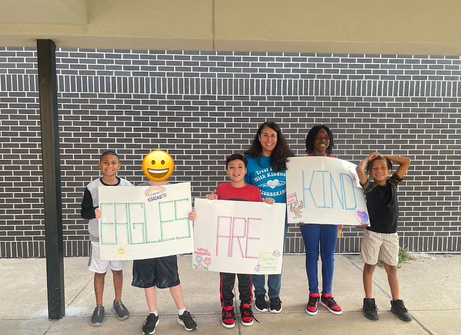 DeganElementary's tweet photo. Degan is kicking off Kindness Week! Kindness Ambassadors are awesome! #wearedegan #onelisd https://t.co/TYsPeMT1hP