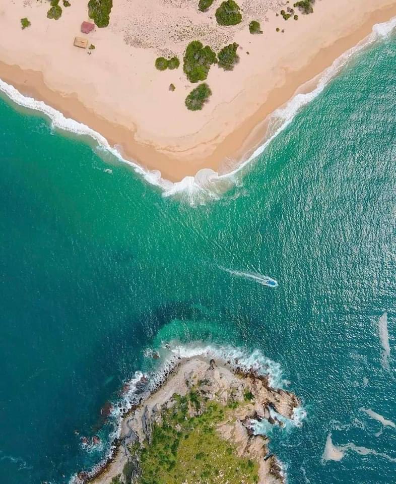 aragonhuatulco's tweet photo. Que así de increíble sea nuestra semana! 

🏝 Bahía Cacaluta 
#Huatulco #HuatulcoOaxaca #HuatulcoMéxico
#FelizLunes https://t.co/GbJ3V0LniP