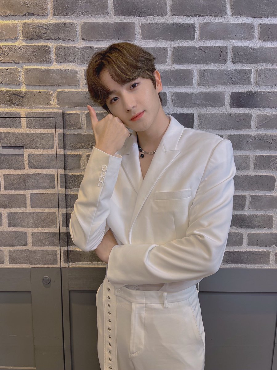 thebjcheckin's tweet photo. 220913

#더보이즈 #현재

#더비의_선물_재현아_생일축하해
#HYUNJAE_HEART_YOU https://t.co/SyiQnjteeJ