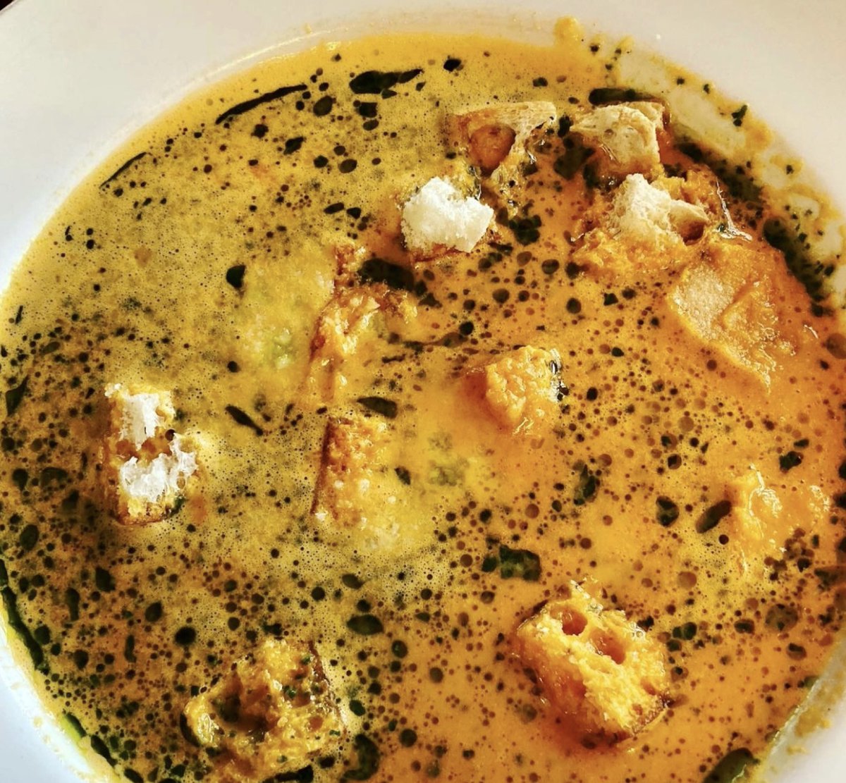ChefFeker's tweet photo. Swing by #ILMITOCAFE for lunch and enjoy a bowl of my famous tomato basil soup. The robust flavors will put a smile on your face and kick those Monday blues to the curb!  😃 https://t.co/dlgXijSS9K https://t.co/eN6f4HdM1F