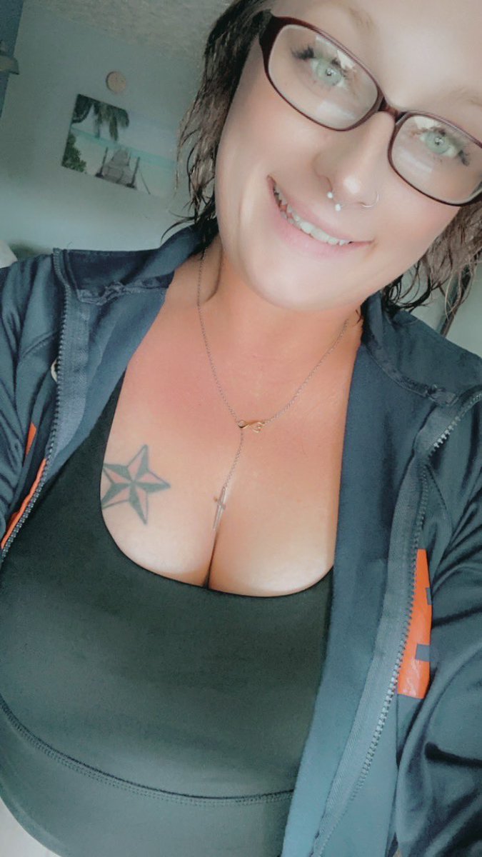 BritanyHooping2's tweet photo. Good morning beautiful souls ❤️
Your girl is runnin’ some deals on any and all photos or videos. Hit up the snap itsbrittttttany https://t.co/6QNiDfL284
