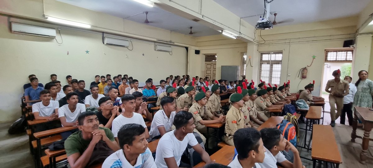 lt_ukti's tweet photo. NashaMuktBharatAbhiyan,Interaction with NCC by chief Guest RajnathSingh and Dr.VirendraKumar. B.P.Baria Sci.Inst and 20 Guj BN NCC joint the event through Live streaming..@HQ_DG_NCC
@NCC_Dte_Gujarat
@DefencePRO_Guj
@NMBA_MSJE https://t.co/mdVAvQ60nH