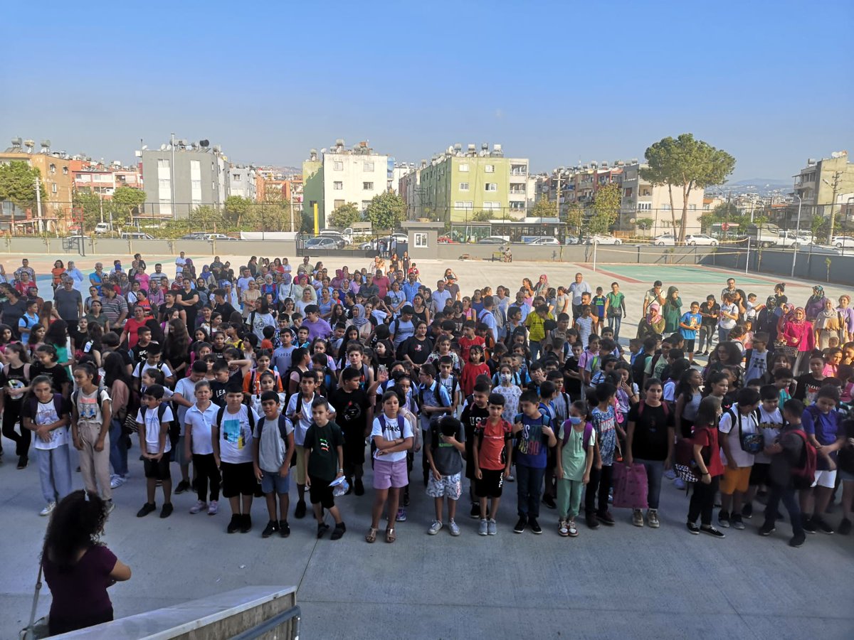 ToroslarGuruz's tweet photo. 2022-2023 eğitim-öğretim yılı tüm öğretmenlerimize,öğrencilerimize ve velilerimize hayırlı uğurlu olsun. https://t.co/C2IFeVrxN0