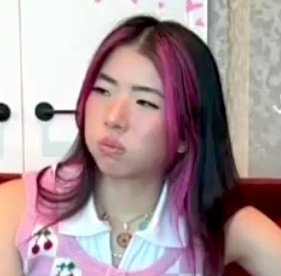 krew_updates's tweet photo. Hello KF! Let's trend #WELOVEYOUKREW!! Please do it for they can't see the mean comments about them :)) 

#krew #krewupdates #itsfunneh #krewfam #kftwt #kf #krewxkf #kreweats https://t.co/RHfVRUU5xk