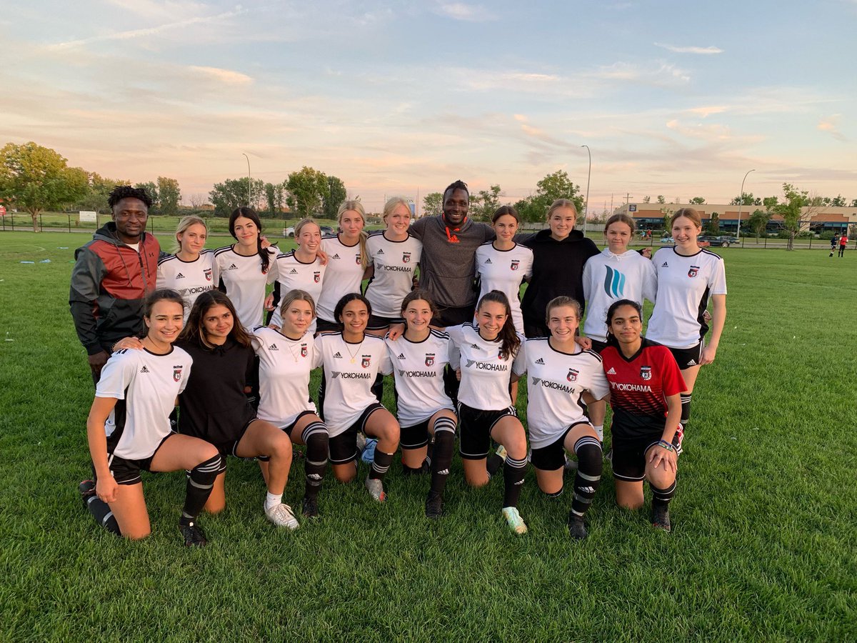 WJ2611's tweet photo. Scan below for a chance to win a great prize and help support @WSEUSoccer U17G as they travel to BC and represent Manitoba at the National Championships. https://t.co/qPen9qzMZM