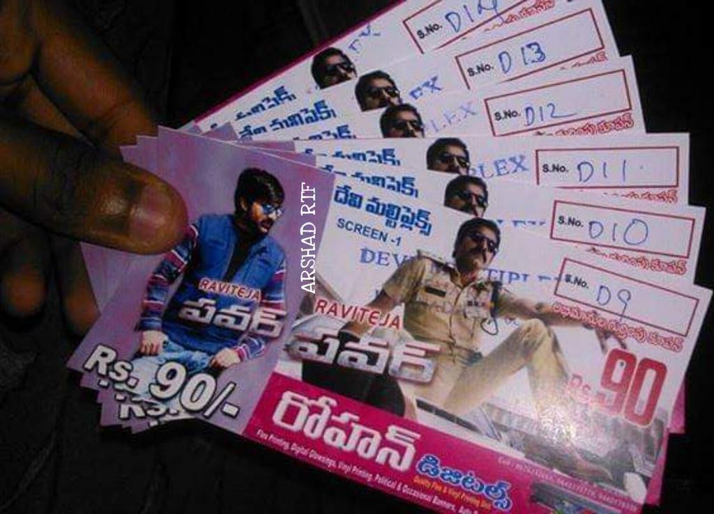 Arshad_RTF's tweet photo. #8yearsForpower #kakinada #devimultiplex #theathre #fansshow
#kakinada_rtf https://t.co/JLBm3NhtWB