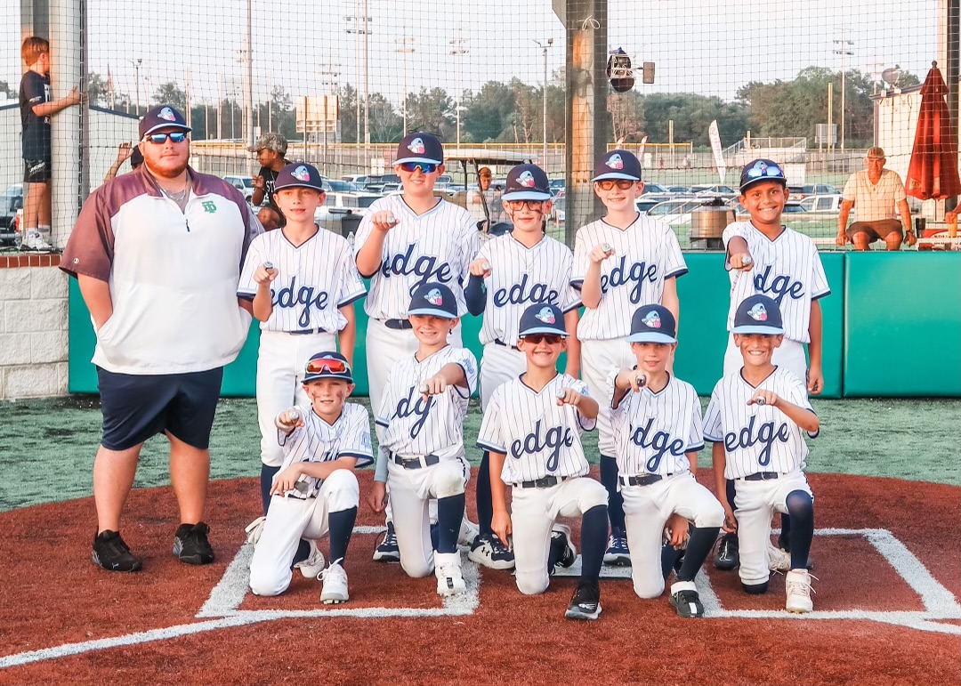 TDEdgeBaseball's tweet photo. 13 teams kicked off their Fall season this weekend. We had 3 no-hitters and 4 teams walked away with some hardware.
Congrats to 11u-Josefsen and 15u-Bailey for both going 4-1 while 12u-DeJesus and 14u-Ruderman finished the weekend strong!
#HoustonSelectBaseball #SelectBaseball https://t.co/sQ6lXbxFau