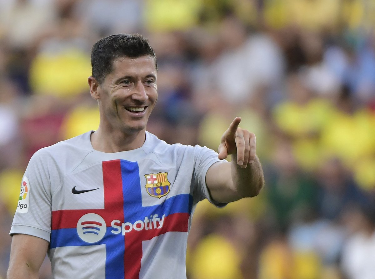 BarcaUniversal's tweet photo. Robert Lewandowski and Lionel Messi are the highest rated (91) FIFA 23 players. https://t.co/4DsaXBJJAx
