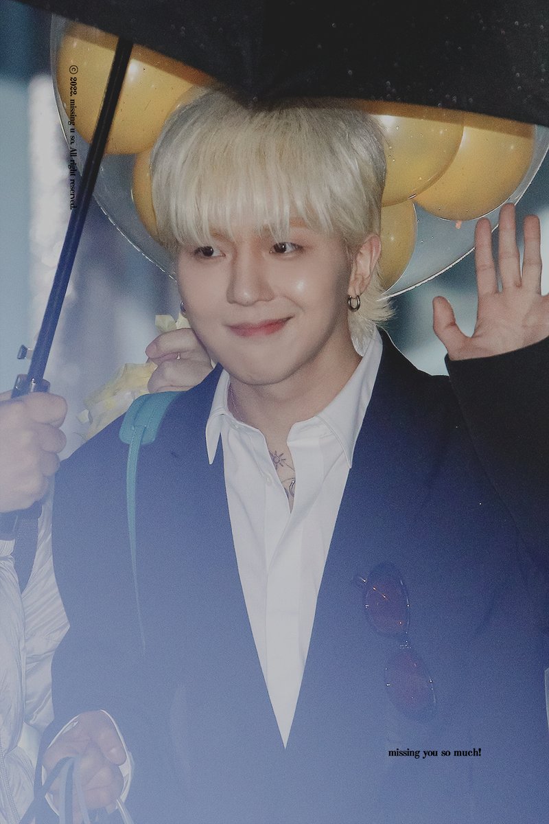 210301 #위너 #송민호 
트칭구들이 울면서 달라고한 그날의 송민호..