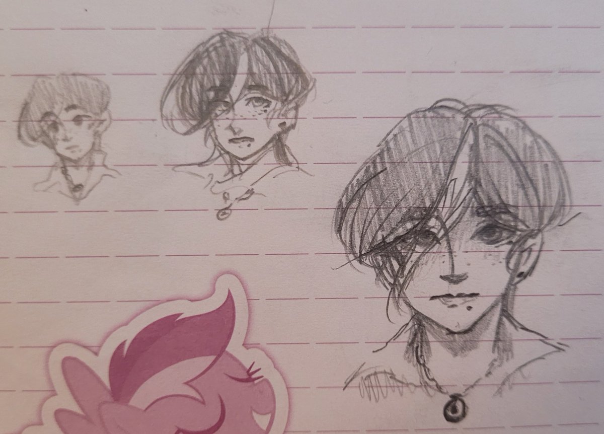 akemis_projects's tweet photo. Bonus sketches #1

En:This character was supposed to be secondary but I love his face 😳👉👈 so he's gonna be important i think

Fr:Ce perso était sensé être secondaire mais j'adore son visage 😳👉👈 Donc il sera important jpense https://t.co/kZu5rBJarg