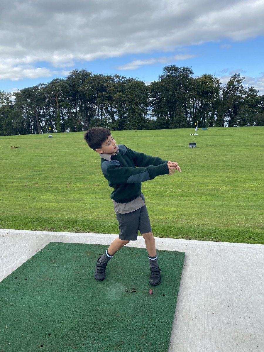 Rockport_Golf's tweet photo. Upper juniors Elite Squad at the range in the ☀️ today #golf #earlyyears #nevertooyoung #rockportgolf #schooldays #fundamentalmovements https://t.co/iVh4qmplXW