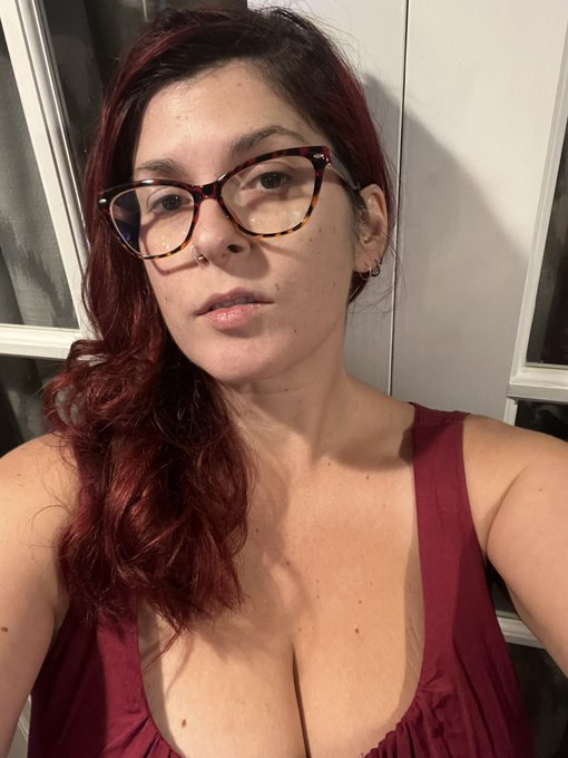 Join me at https://t.co/ZYnlNsWXL0 live on @chaturbate now https://t.co/LOplb07TSc<a class="tags" href="/tag/chaturbate">@chaturbate</a>