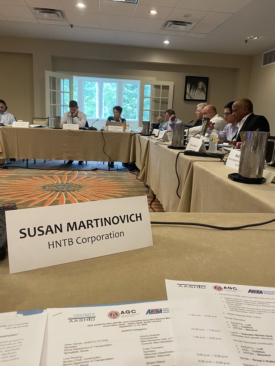 NVRoadgeek's tweet image. Discussing key policy issues with industry partners during AASHTO/AGC/ARTBA joint meeting in Hilton Head, SC #BeingHNTB #ARTBA #waitingtogetoutside