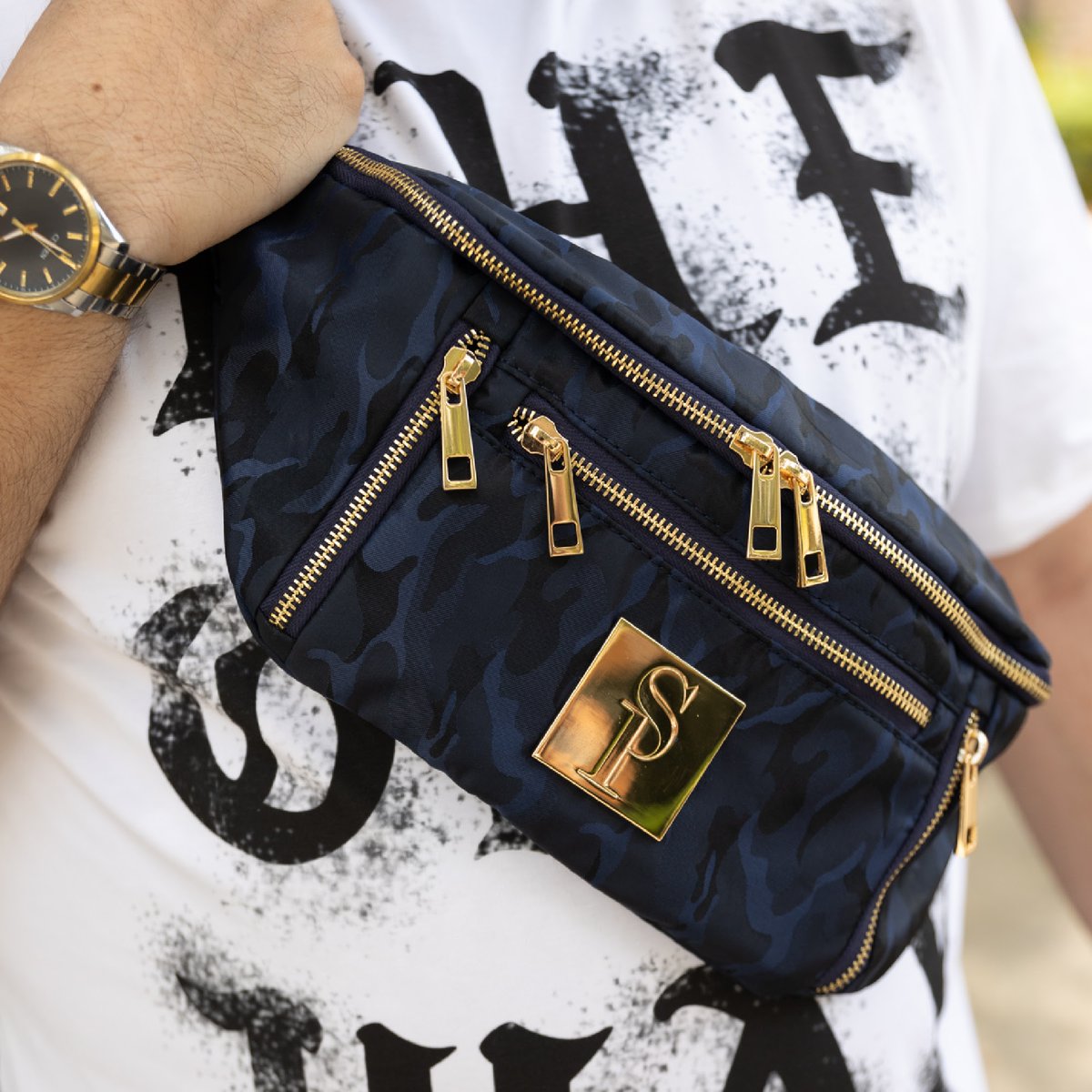 solepremise's tweet photo. Its time! New Green Camo and Blue Camo Crossbodies are set to arrive! Make sure you get yours today! #Travel #New #SolePremise #TheOnlyWaytoTravel
https://t.co/t4cXOjXYLw
https://t.co/UkJV23RufG https://t.co/wOPQ2Pq2E8