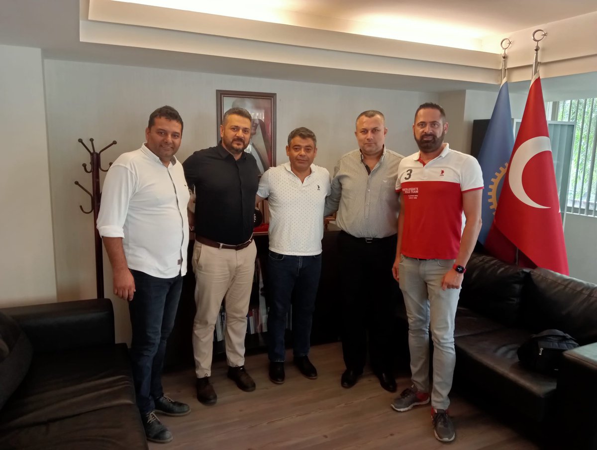 Kent ve Demokrasi Derneği Yönetim Kurulu üyeleri , Çağdaş Altun, Kerem Yüksek ve Özgür Cihan Turan Şubemizi ziyaret etti.
