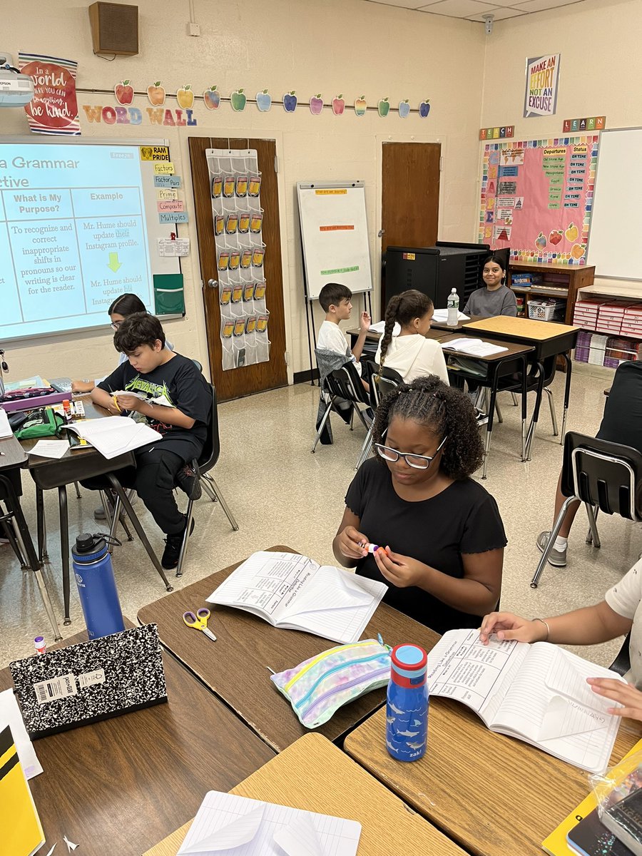 Today we kicked off our grammar workshop in social studies! Check out these 6th grade grammar detectives 🕵️‍♀️ searching for pronouns. <a href="/MrsAndrejko/">Mrs.Andrejko</a> <a href="/randibeth23/">Randi B Roschnotti</a> <a href="/WHGWashington/">WHGW</a>
