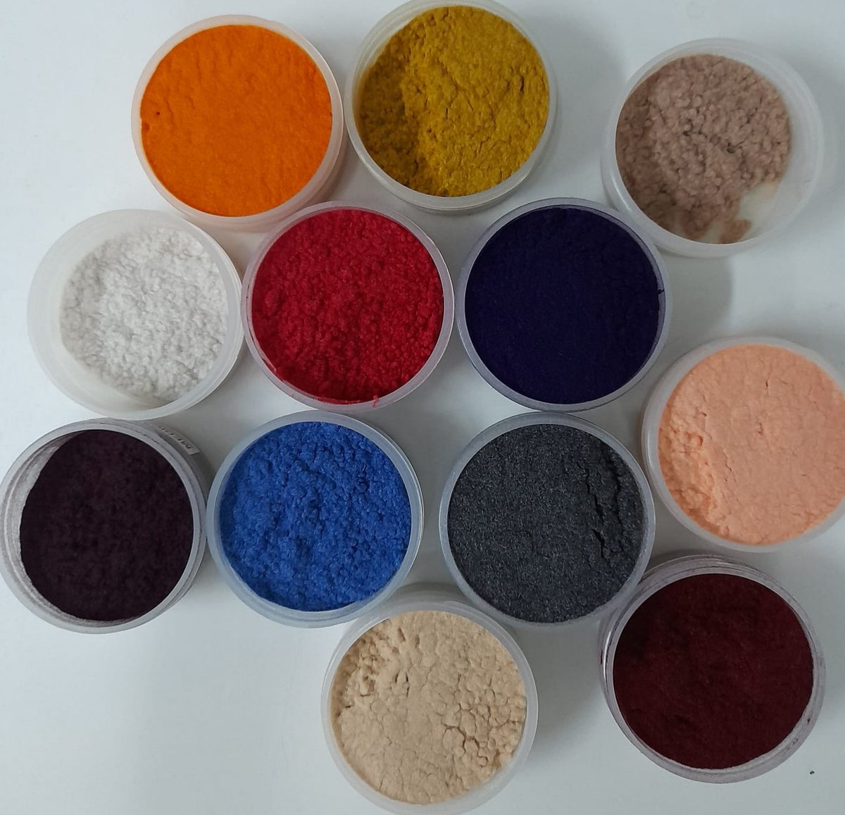 ortoarbos's tweet photo. Colors...
#colores #colors #couleurs #colorines #epitesis #epithese #epithesis #givemedetails #facialprosthetics https://t.co/2NhkplAb4e