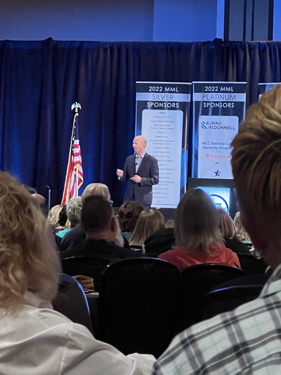 Mandi73Sue's tweet photo. @MattLehrman gave me some new perspective on dealing with citizens. #mml22 https://t.co/hjKqYi6pk1