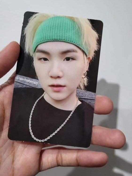 taesbabecart's tweet photo. [helping a friend] wts lfb ph | help rt pls ><

yoongi sowoozoo dvd pc
— 10/10 condition
— 1200 php (nego)
— pay when able

dm me ^^

t. bts suga swz pc bandana yoongi https://t.co/x9G0vKgwNT