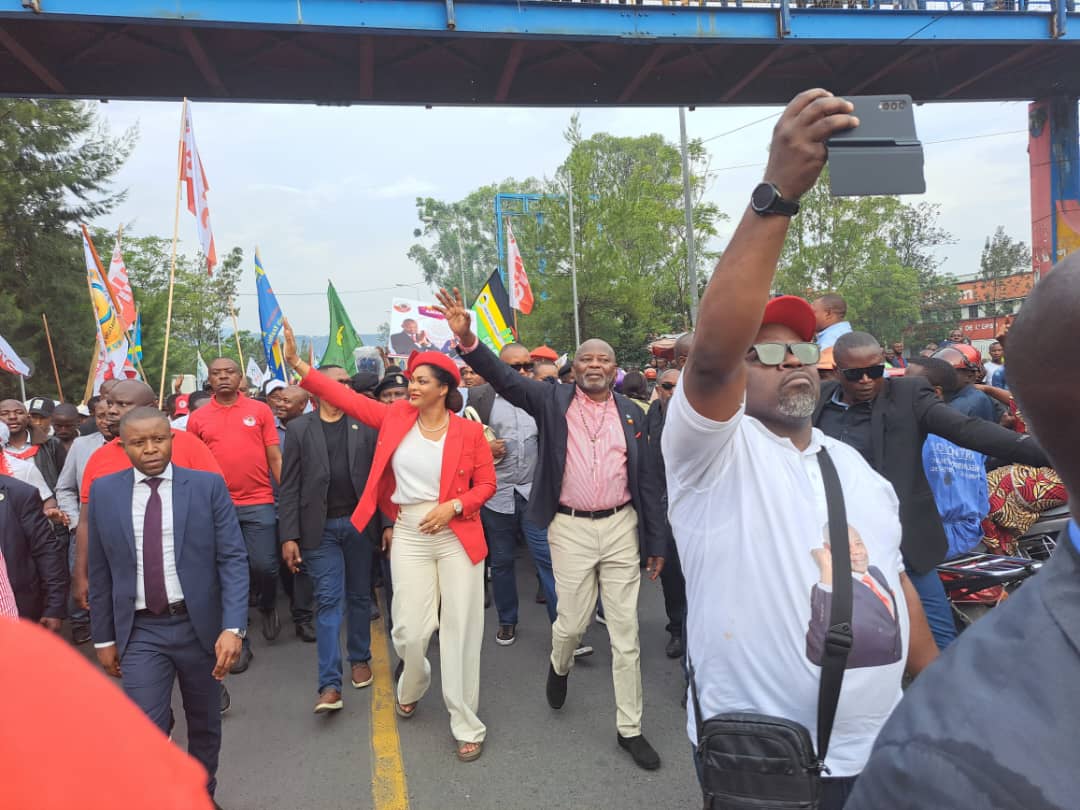 BenMadilu's tweet photo. Merci goma pour l'accueil chaleureux du mwalimu @VitalKamerhe1 
La base delta force te soutient mwalimu 
@Arnotbigus1 https://t.co/3RvQIUGJ8B
