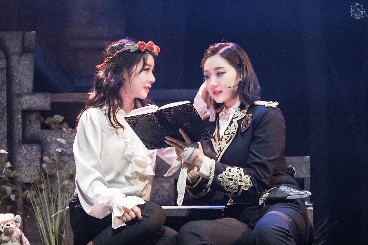 EtaasP's tweet photo. 220912 V 에버 애프터 

프란체스 #황한나
레미 #홍미금

[노래 중의 노래] https://t.co/FVXRpmLI8A
