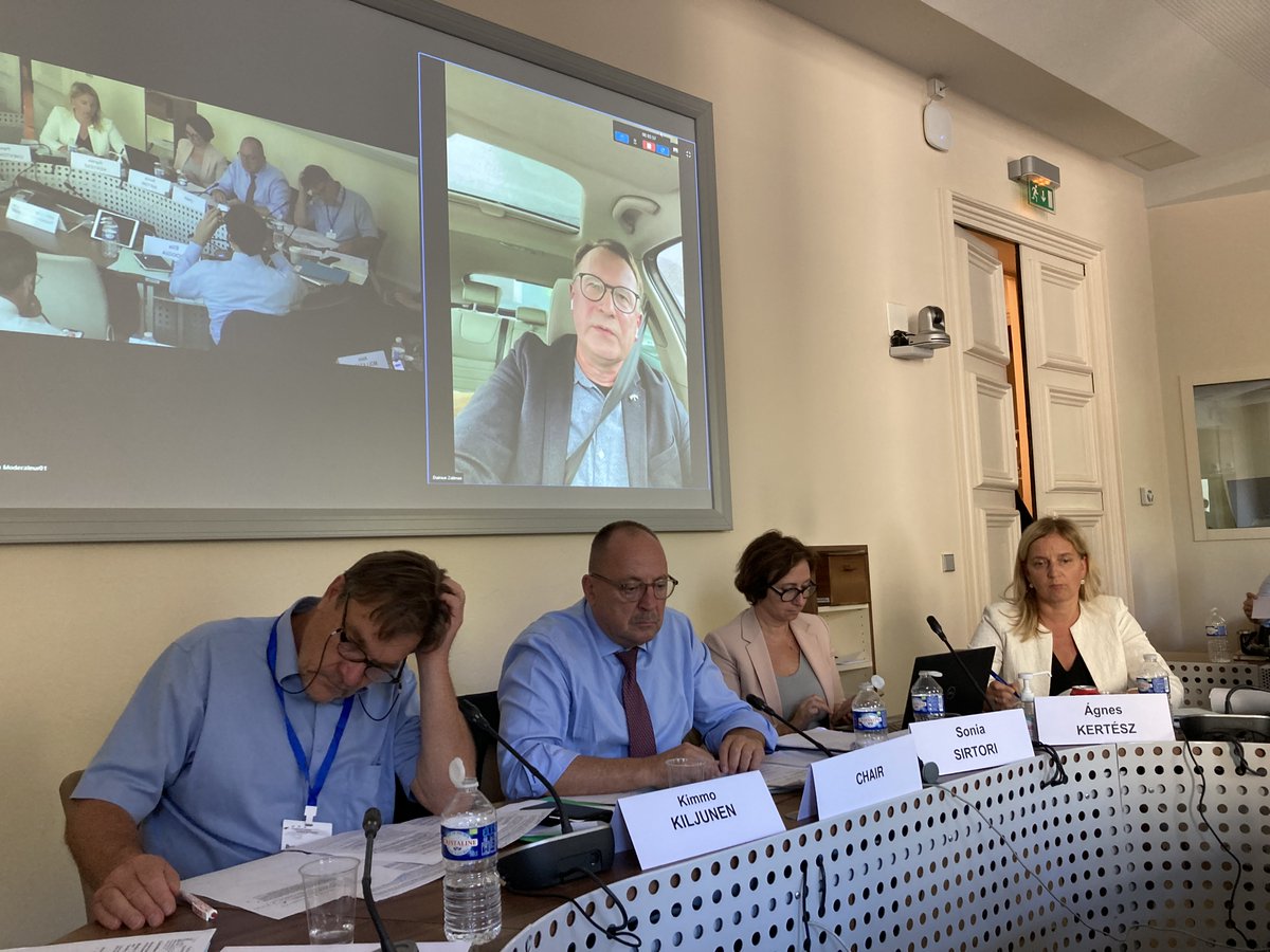 PACE_Political's tweet photo. Interesting discussion on roles of CoE and other orgs in 🇪🇺 political architecture, w/ participation of Prof Dainius Žalimas, member of @VeniceComm. @Andrikiene presented a prel draft report, &amp; emphasised potential for cooperation and synergies. https://t.co/8ETGb0uMAq
