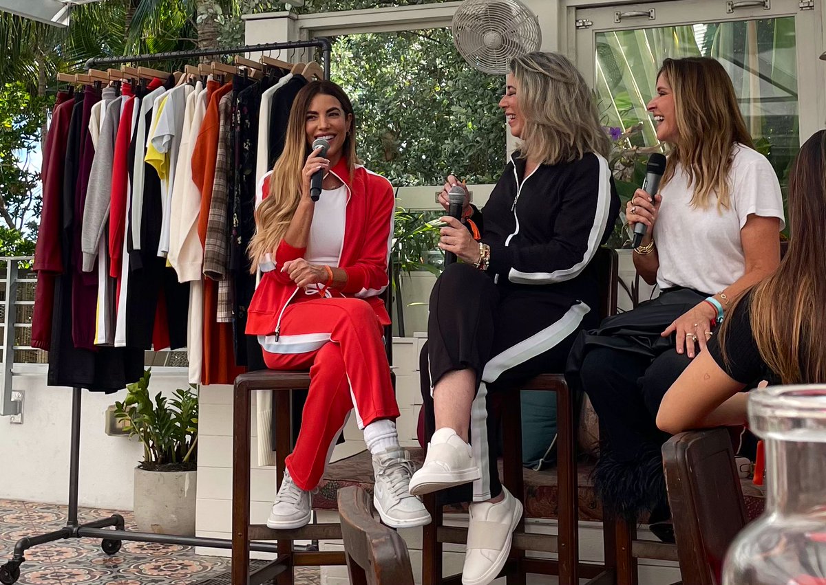 Cheryl Tiu (@cheryltiu) on Twitter photo Fashion for Breakfast this Monday morning at @SohoHouse #MiamiBeach with <a href="/peaceloveworld/">Peace Love World</a> x <a href="/gabyespino/">gaby espino</a>, moderated by <a href="/luzmadoria/">luz maria doria</a>.
Thank you, <a href="/Consciouslyveg/">Dominique Ebra</a>!💖💫💖 Fashion for Breakfast this Monday morning at @SohoHouse #MiamiBeach with <a href="/peaceloveworld/">Peace Love World</a> x <a href="/gabyespino/">gaby espino</a>, moderated by <a href="/luzmadoria/">luz maria doria</a>.
Thank you, <a href="/Consciouslyveg/">Dominique Ebra</a>!💖💫💖