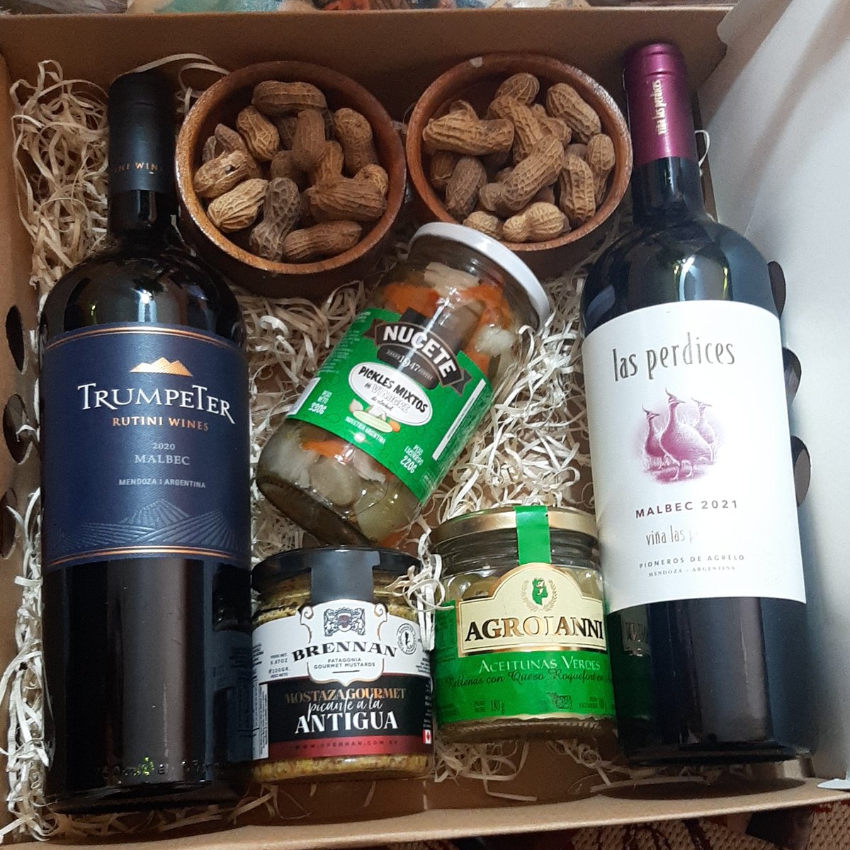 MaleeMonje's tweet photo. El regalo que me hicieron mis alumnos....me conocen algo los padres jajajajaajaj https://t.co/Vv0I0XMHSl