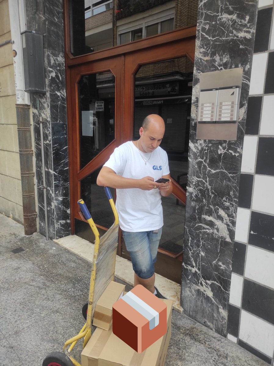 BahamondeJoseba's tweet photo. Segundo intento de entrega hoy ha un destinatario,no se encuentra en su domicilio vamos a llamarle y ofrecerle un punto de conveniencia de la red de Parcel Shop en Santoña . Utilizándolos,  contribuirás a la reducción de la emisiones generadas en tus envíos.#Driverday https://t.co/ztiAvWfBQZ