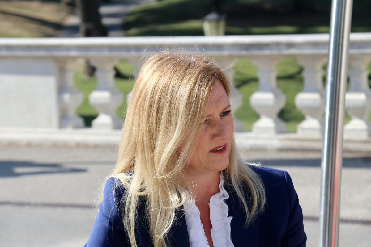 Kosten und Folgen des #LehrerInnenmangels👇🏼

Im letzten Schuljahr mussten aufgrund des Lehrer:innenmangels bis April rund 1,7 Mio. Mehrstunden an Österreichs #Pflichtschulen geleistet werden. Die Kosten hierfür belaufen sich auf 80 Mio. Euro!

Mehr dazu 👉🏼 bit.ly/Kosten_LehrerI…