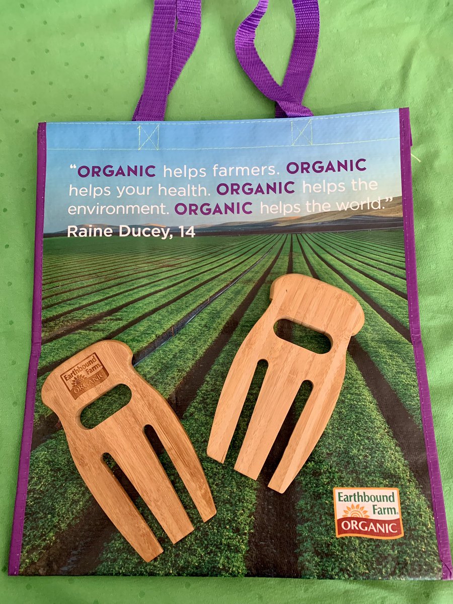 cookiegigan's tweet photo. Thank you to @earthboundfarm for sending me your recycling bag and branded salad forks. I was so happy to be one of your Instagram Contest Winners. #earthboundfarm https://t.co/jJIwIiV0t6