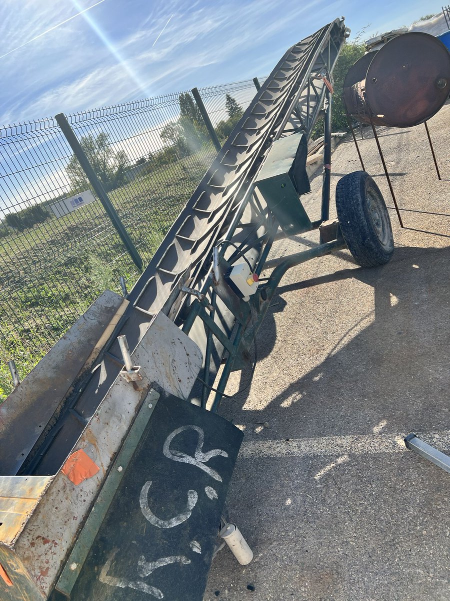 Kriscorti's tweet photo. Visite de l’agence #PLACEO Lyon à Saint Priest
La fin d’année s’annonce très chargée
#solindustriel #dallage #beton
⬜️🟦⬛️@PLACEO_FRANCE | groupe @RCRIF https://t.co/zZAHfMgWPu https://t.co/zioiLeAKjC