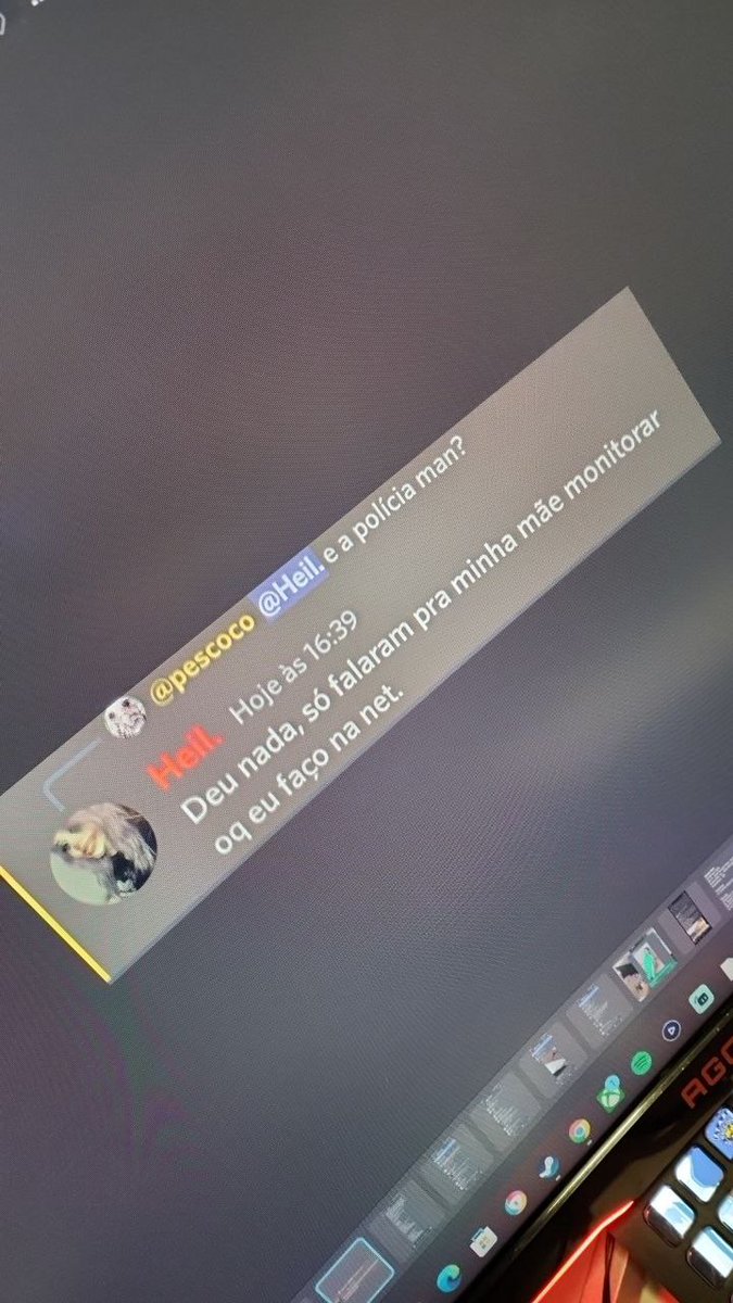 ei_eyriel's tweet photo. Racism0, ped0filia, z0ofilia, automutilação, suicídio... Isso tudo está rolando em grupos nazistas do discord, e todos esses crimes estão sendo cometidos por adolescentes, dêem atenção nisso, compartilhem...

#CRIMESNODISCORD https://t.co/gbOL53iBvv