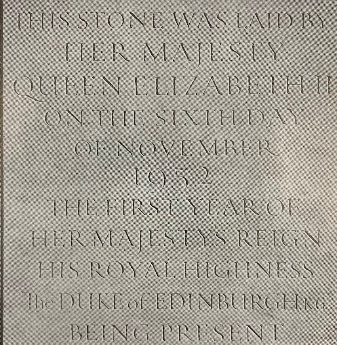 LloydsofLondon's tweet photo. This week we’ll be sharing some of our favourite memories of Her Majesty Queen Elizabeth II visiting Lloyd’s. 

Photos (1952): Laying the foundation stone for our 1958 building. 

#QueenElizabethII https://t.co/lNSX9QkXGZ