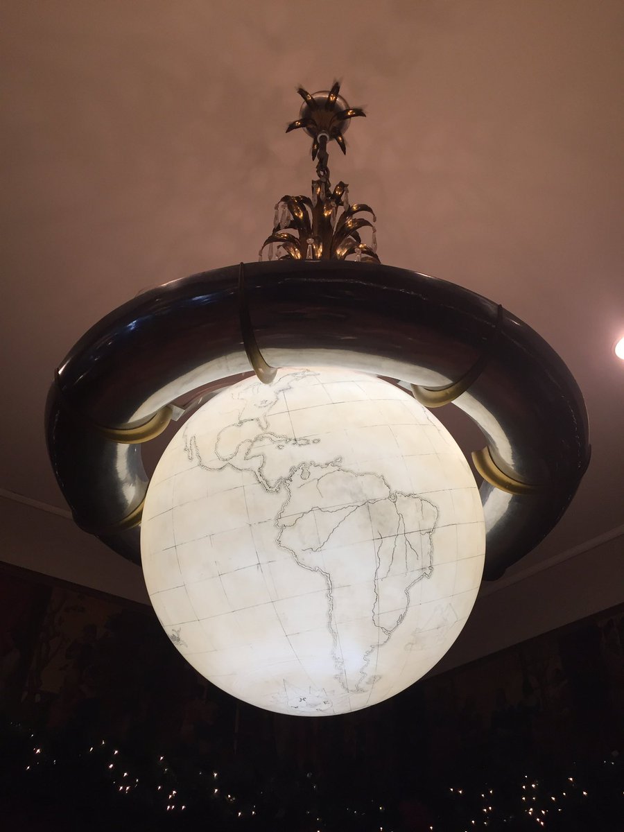 #MapsInTheWild in the lobby of <a href="/TheHotelRoanoke/">The Hotel Roanoke</a> in Roanoke, VA @MapsintheWild #globe #map