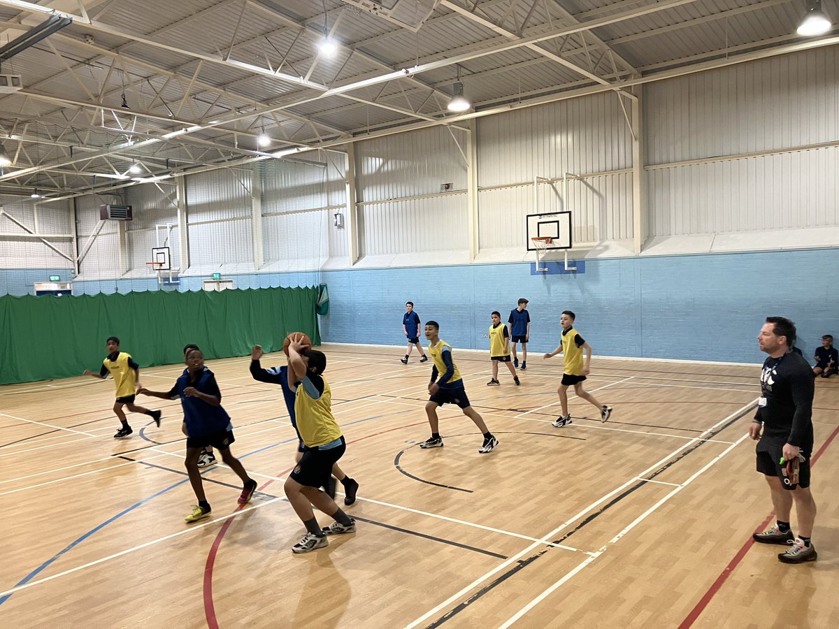 Great basketball lesson with Y8 today! Brilliant to see so much progression being made! 🏀#basketball