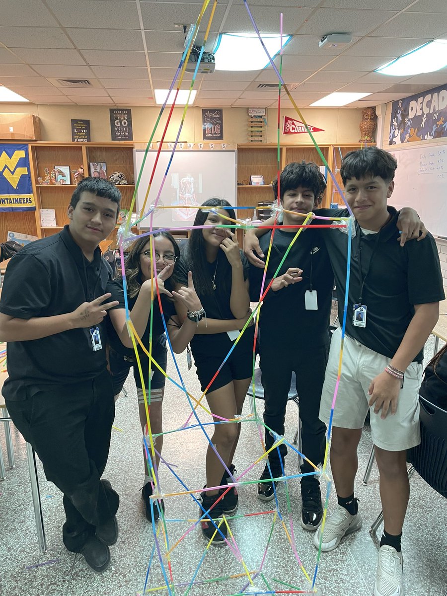 Bonham_AVID's tweet photo. The winning tower and team! Just an inch away from the ceiling! #AVID #AVID4ALL @ECISD_AVID4ALL https://t.co/hgQFISGc7q