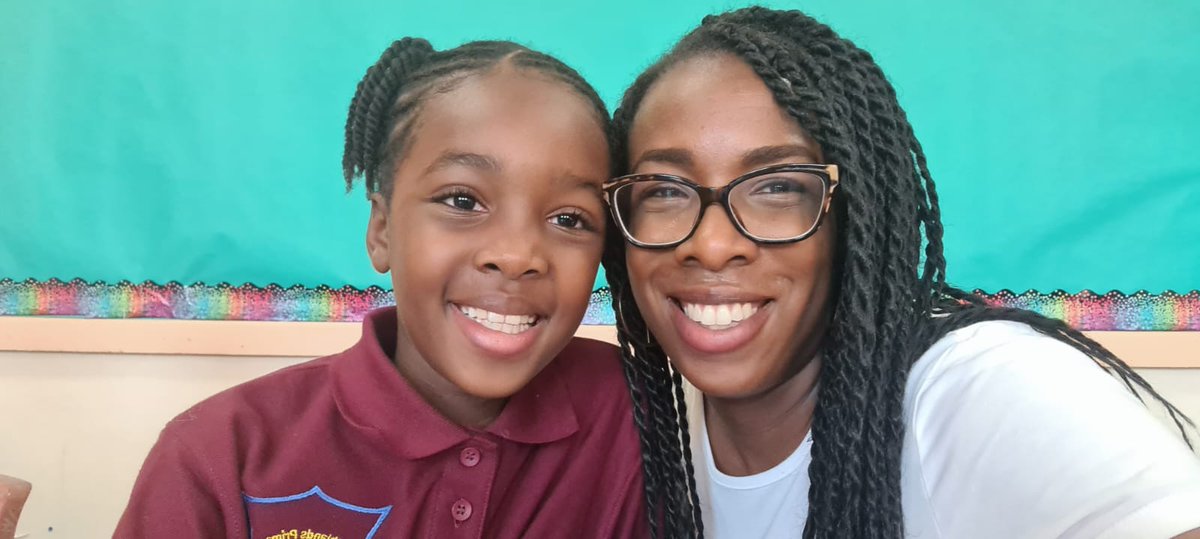 BermudaPremier's tweet image. Sadly I missed the first day of the new school year due to Gov travel🥹. Nia &amp;amp; Ed had a great first day &amp;amp; I wish all students &amp;amp; teachers a successful school year. Today also marks the launch of Signature Schools as the @bdagovernment delivers on its education reform promises. -DB