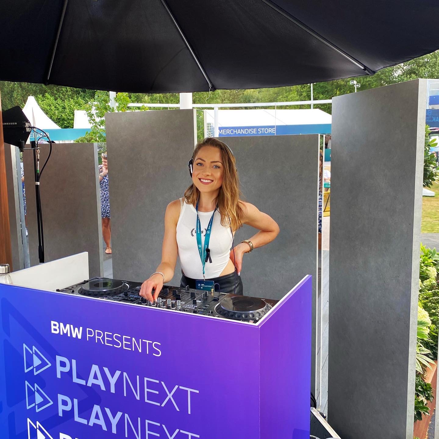 Sophie Wright on Twitter "Thanks for having me BMWPGA 💙🎶🙏🏻 https//t
