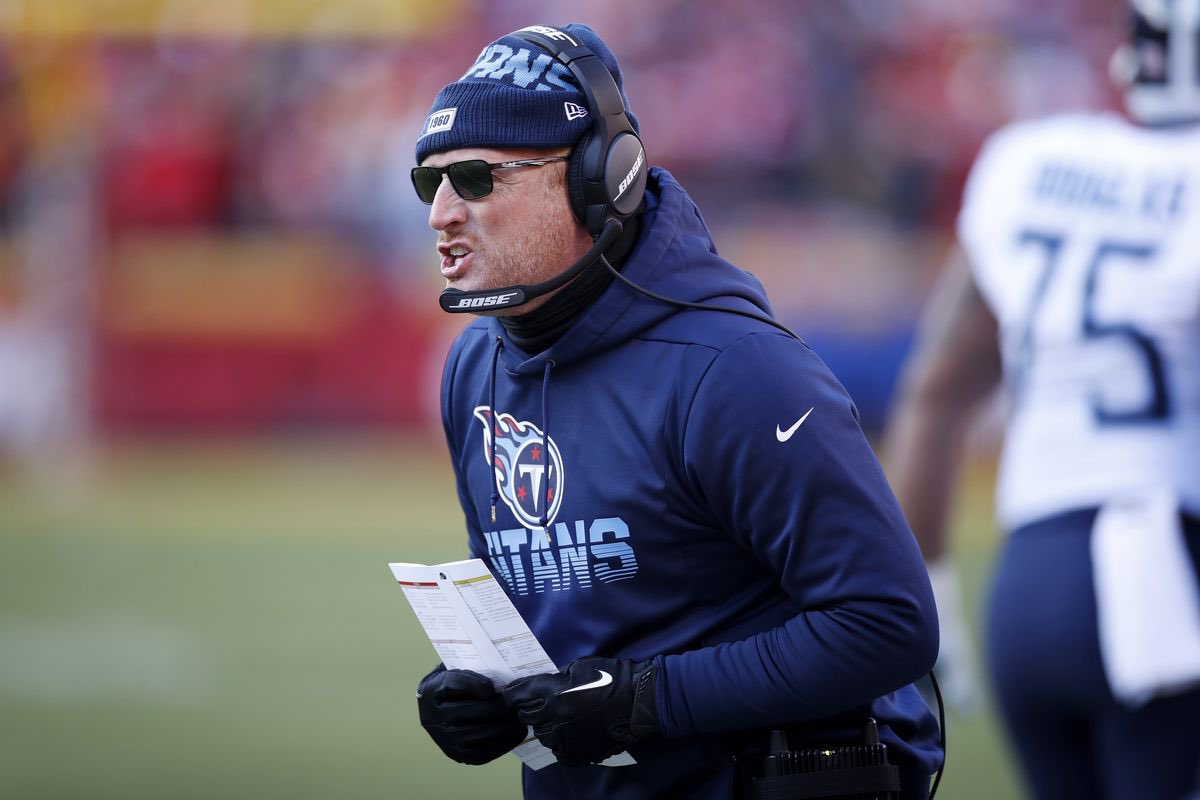 Titanssz's tweet photo. NEWS: Offensive coordinator Todd Downing has signed a contract extension through 2027. 

“I love the relationship that Todd has with the asst. coaches and the players. I was impressed with the production from the offense in general.” 

-Mike Vrabel

Read: https://t.co/4n1k8QbI8X https://t.co/umFlExjPZs
