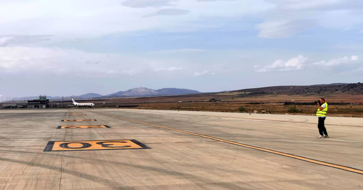 AragonFilmCom's tweet photo. #allyouneedisaragon
#scoutingday
🛫El #Aeropuertoteruel se ha convertido en 'obligatorio' dentro de nuestros 'scouts a la carta'
➡️Cuéntanos qué necesitas
➡️oficina@aragonfilmcommission.es
https://t.co/dXPOUAIYup 
@TeruelFilmCom
@GobAragon https://t.co/B9ekoDAAMf