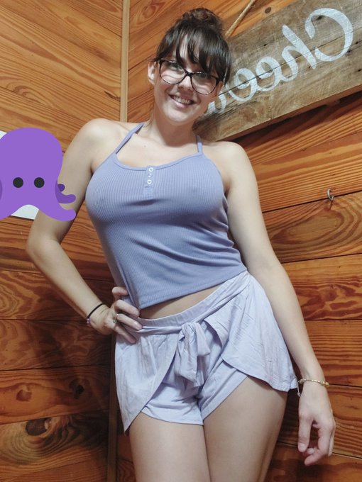 Hanging around in my PJ'S #pajama https://t.co/UxDRs727oZ<a href="/tag/pajama"class="tags">#pajama</a>