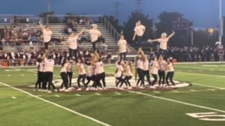 argohs217's tweet photo. Here’s some cheer pics… From a proud Argo cheer mom
#argohoco22 https://t.co/ecVPYv2ehL