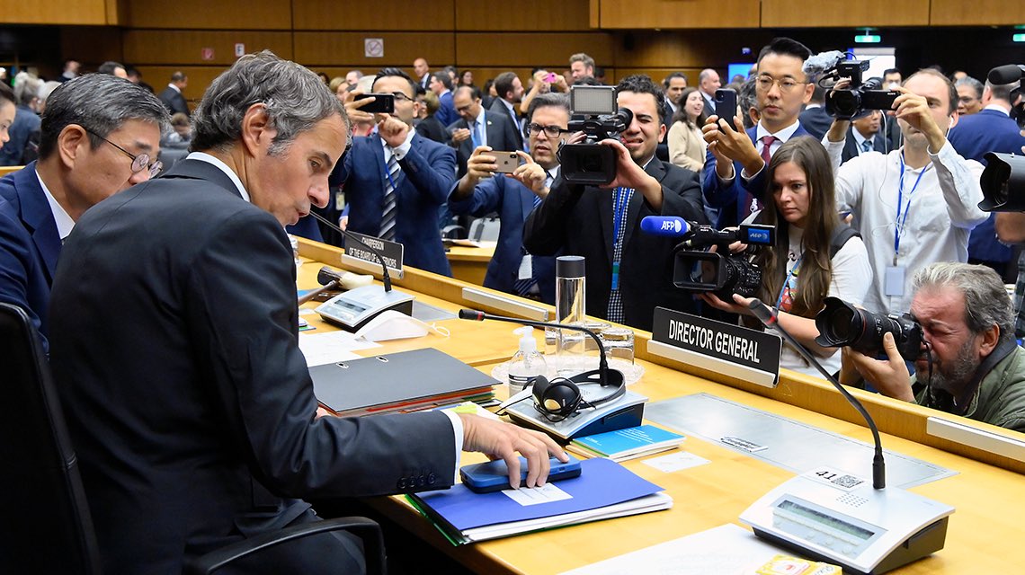 iaeaorg's tweet photo. Situation at #Ukraine’s #Zaporizhzhya Nuclear Power Plant ‘untenable,’ protection zone needed, IAEA’s Chief @RafaelMGrossi told Board of Governors today.

📝 https://t.co/T58fYX6VGu https://t.co/S6H8irB3hy