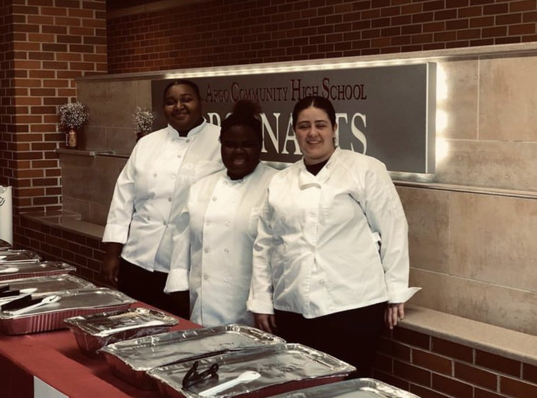 argohs217's tweet photo. Breakfast served pre Argo Homecoming parade @argofcs1 #argohoco22 https://t.co/13aI8lcycT